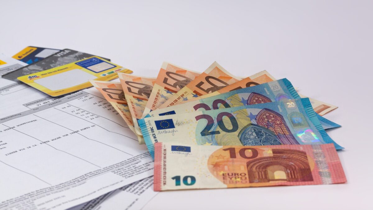 Minimálna mzda a mzdové veličiny 2027